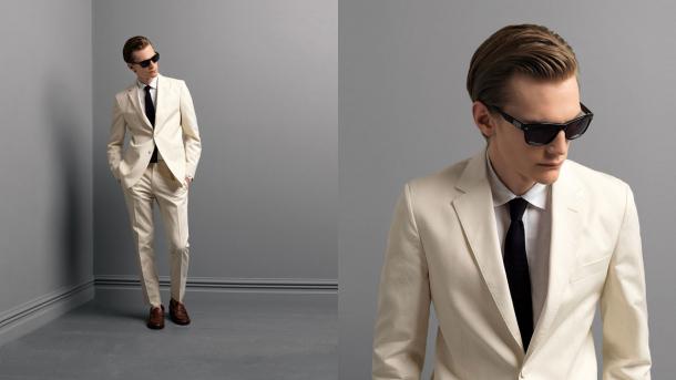 A modern take on the white suit from Valentino's menswear SS 2011 collection; © Valentino White suit from Valentino's menswear SS 2011 collection