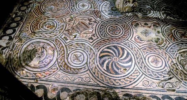 Roman mosaic floor under Palazzo Valentini