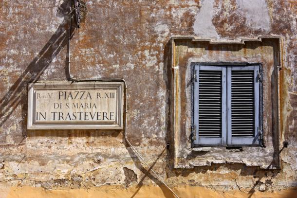 The main piazza of Trastevere is marked by this marble street sign. © iStockphoto/Thinkstock Piazza Trastevere street sign